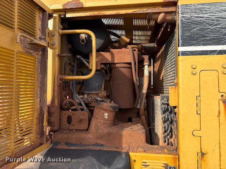 image for item EP0782 2006 Caterpillar 140H motor grader