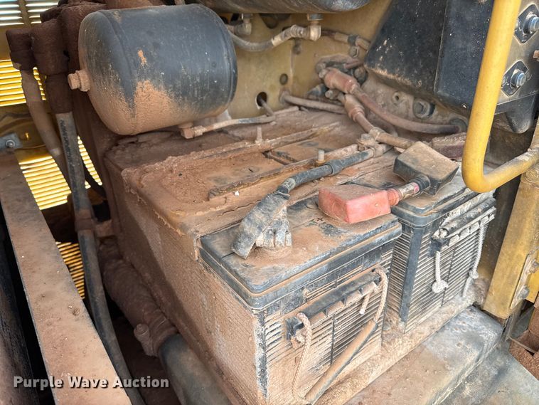 image for item EP0782 2006 Caterpillar 140H motor grader