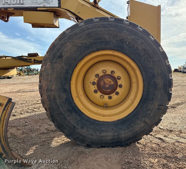 image for item EP0782 2006 Caterpillar 140H motor grader