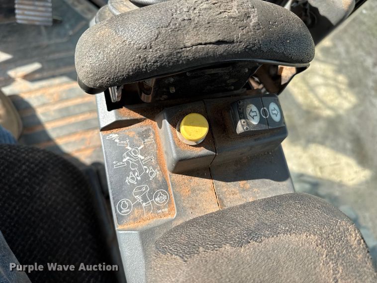 image for item EP0783 2014 Caterpillar 12M3 AWD motor grader