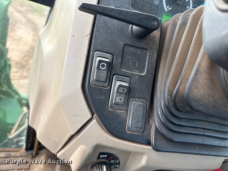 image for item EP0784 2014 John Deere 6130D MFWD tractor