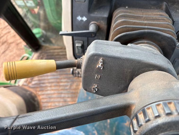 image for item EP0784 2014 John Deere 6130D MFWD tractor