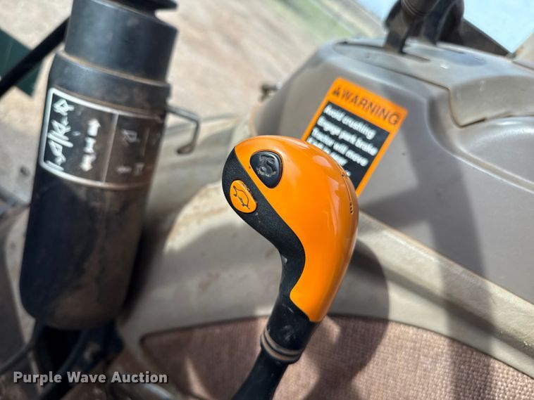 image for item EP0785 2014 John Deere 6130D MFWD tractor