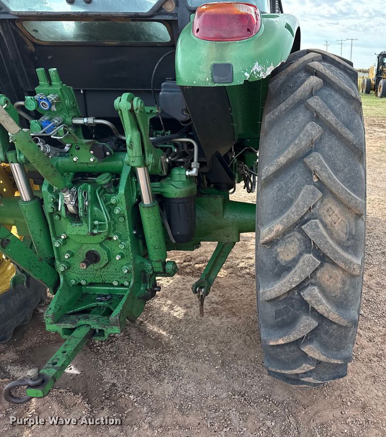 image for item EP0785 2014 John Deere 6130D MFWD tractor