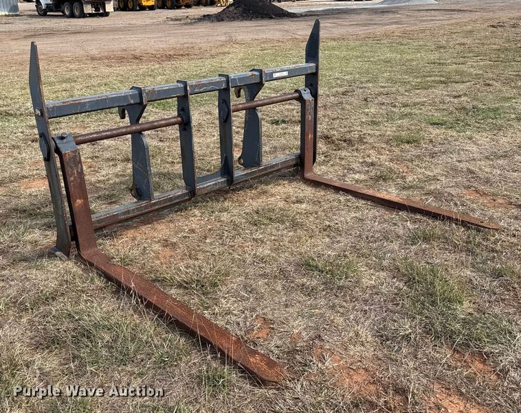 image for item EP0786 JRB 310S wheel loader forks