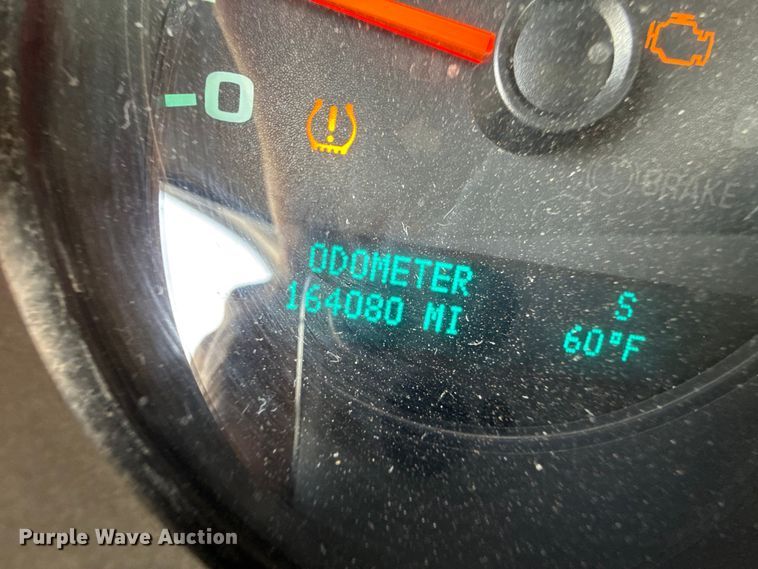 image for item EP0789 2010 Chevrolet Silverado 2500HD Ext. Cab pickup truck