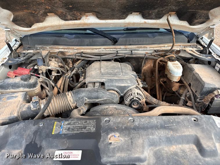 image for item EP0789 2010 Chevrolet Silverado 2500HD Ext. Cab pickup truck