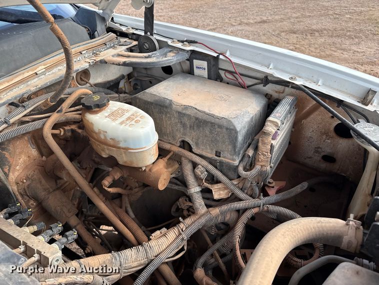 image for item EP0789 2010 Chevrolet Silverado 2500HD Ext. Cab pickup truck