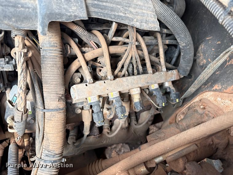 image for item EP0789 2010 Chevrolet Silverado 2500HD Ext. Cab pickup truck