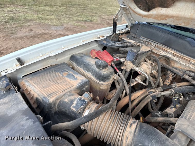 image for item EP0789 2010 Chevrolet Silverado 2500HD Ext. Cab pickup truck