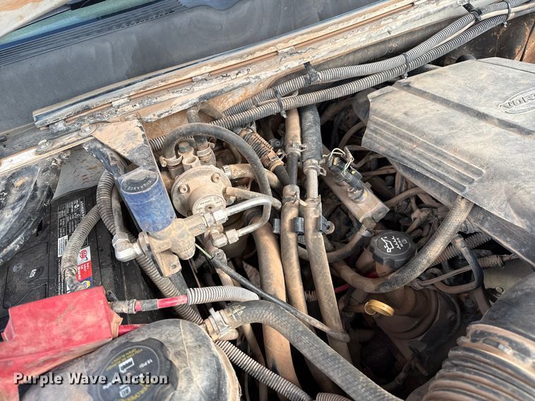 image for item EP0789 2010 Chevrolet Silverado 2500HD Ext. Cab pickup truck