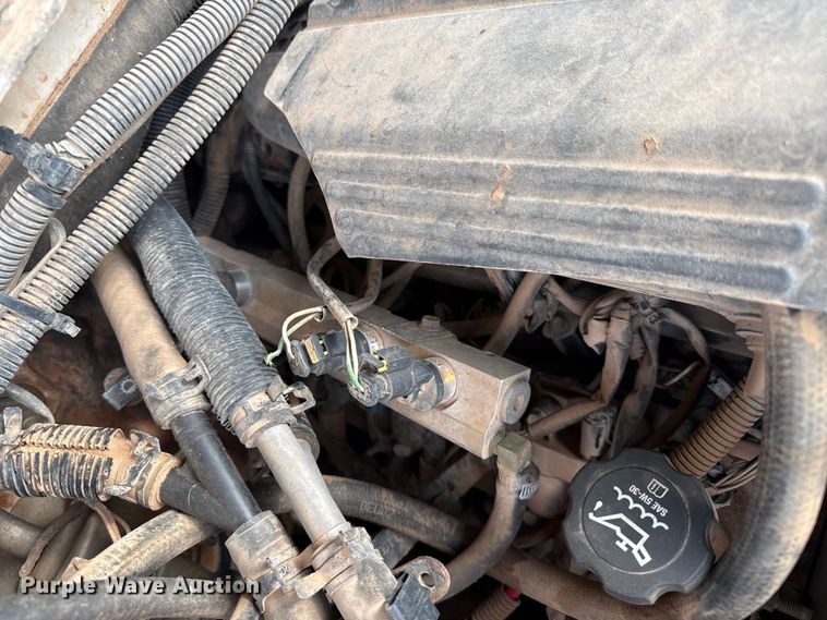 image for item EP0789 2010 Chevrolet Silverado 2500HD Ext. Cab pickup truck