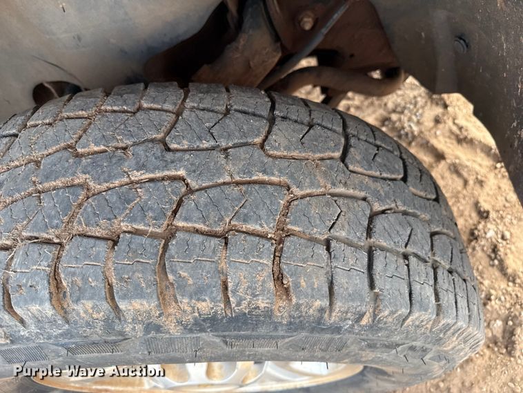 image for item EP0789 2010 Chevrolet Silverado 2500HD Ext. Cab pickup truck