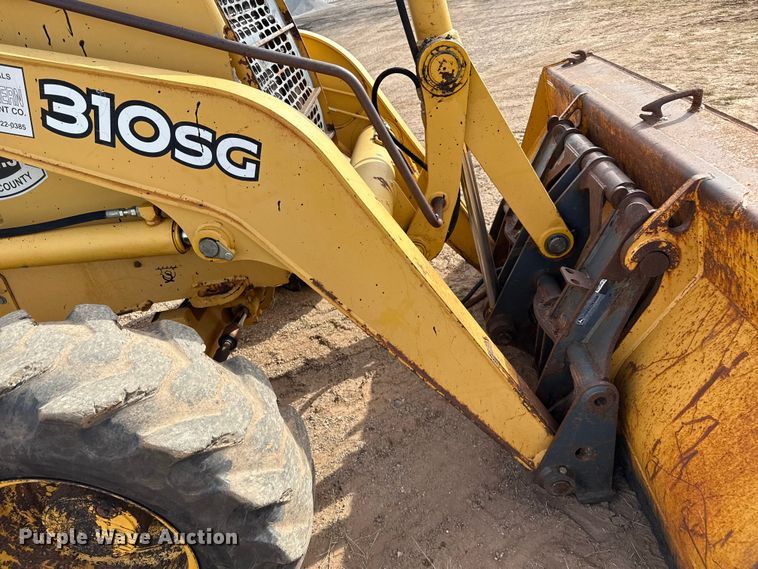 image for item EP0790 2006 John Deere 310SG backhoe