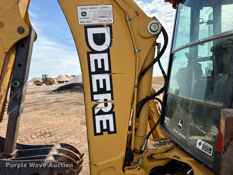 image for item EP0790 2006 John Deere 310SG backhoe