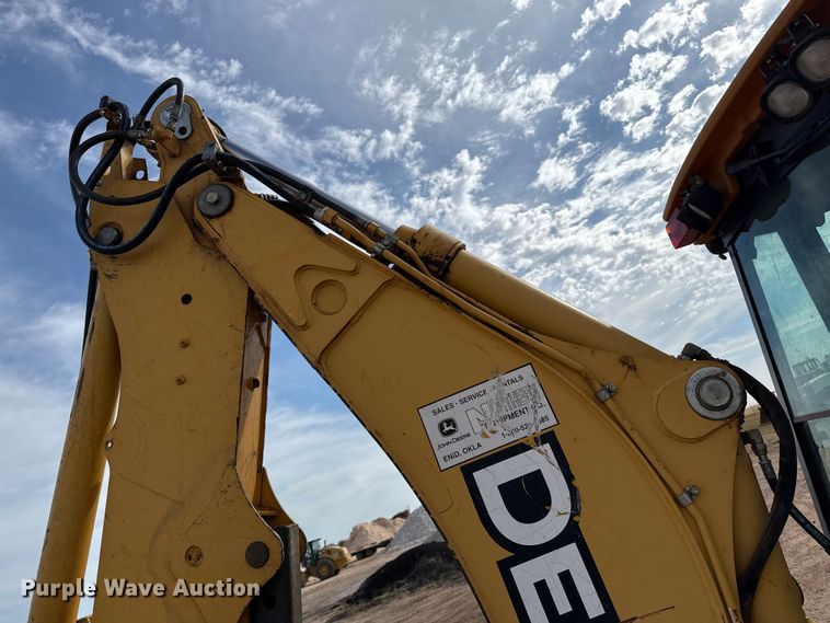 image for item EP0790 2006 John Deere 310SG backhoe