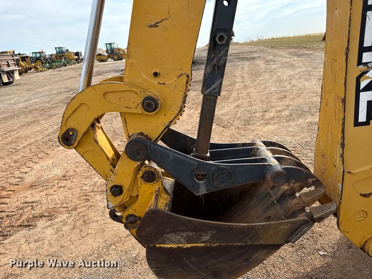 image for item EP0790 2006 John Deere 310SG backhoe