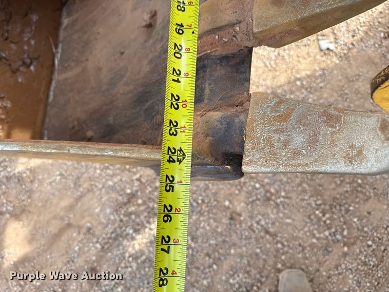 image for item EP0790 2006 John Deere 310SG backhoe