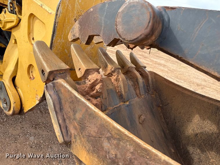 image for item EP0790 2006 John Deere 310SG backhoe