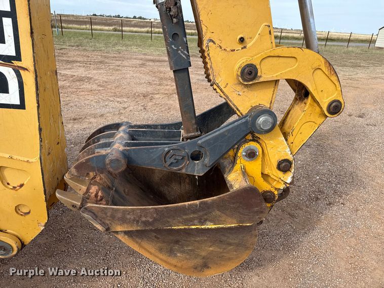 image for item EP0790 2006 John Deere 310SG backhoe
