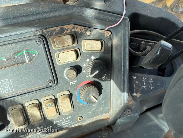 image for item EP0790 2006 John Deere 310SG backhoe