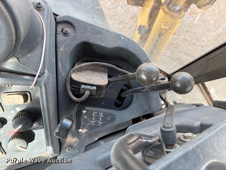 image for item EP0790 2006 John Deere 310SG backhoe