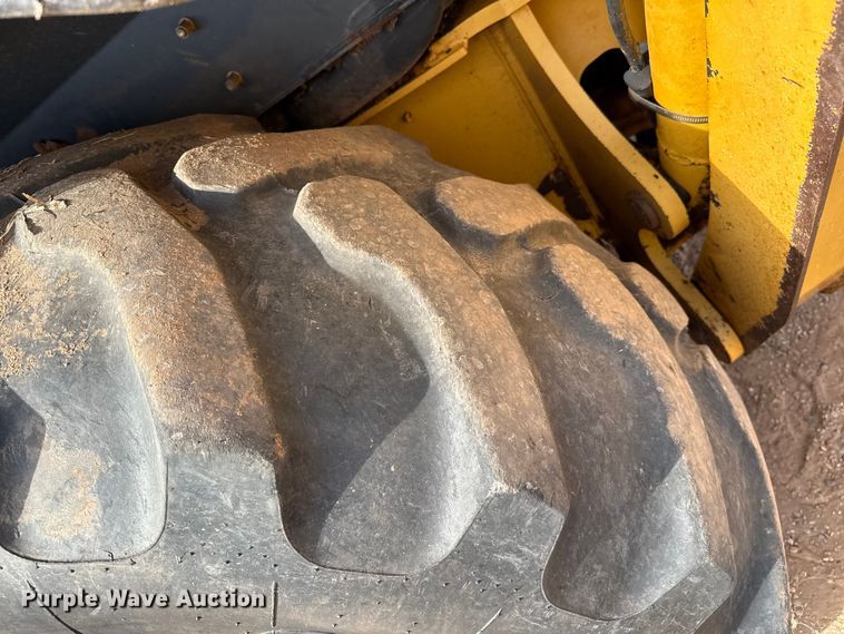 image for item EP0790 2006 John Deere 310SG backhoe