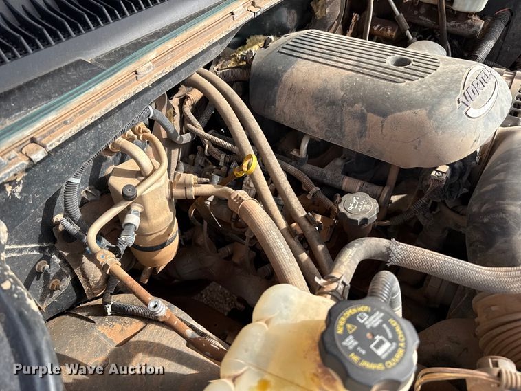 image for item EP0791 2005 GMC Sierra 2500HD pickup truck