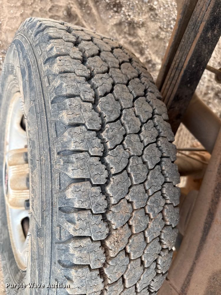 image for item EP0791 2005 GMC Sierra 2500HD pickup truck