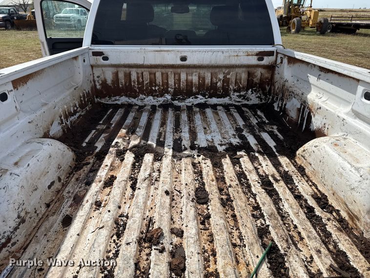 image for item EP0792 2011 Chevrolet Silverado 2500HD Ext. Cab pickup truck