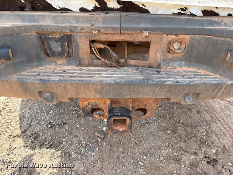 image for item EP0792 2011 Chevrolet Silverado 2500HD Ext. Cab pickup truck