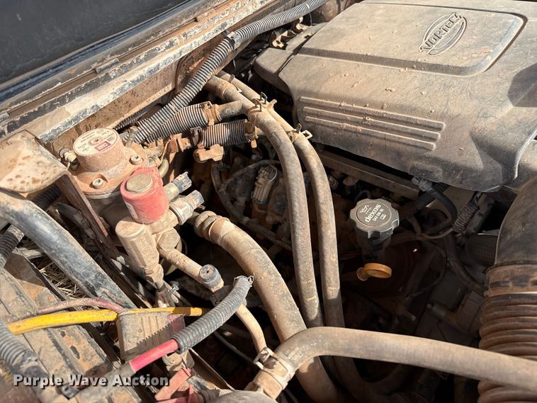 image for item EP0792 2011 Chevrolet Silverado 2500HD Ext. Cab pickup truck