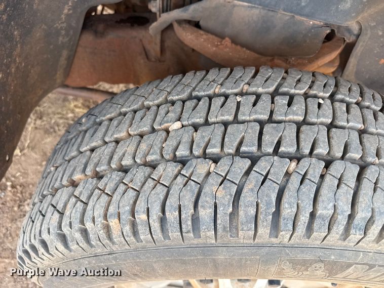 image for item EP0792 2011 Chevrolet Silverado 2500HD Ext. Cab pickup truck