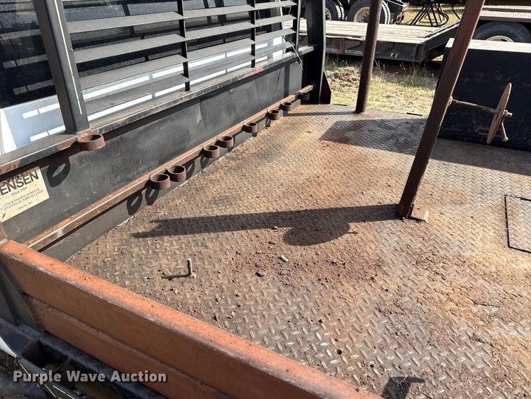 image for item EP0793 2012 Chevrolet Silverado 2500HD Ext. Cab flatbed pickup truck