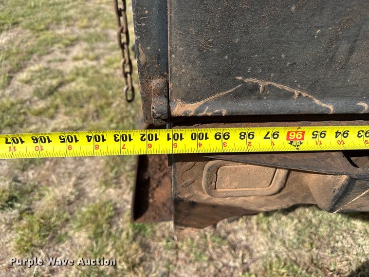 image for item EP0793 2012 Chevrolet Silverado 2500HD Ext. Cab flatbed pickup truck