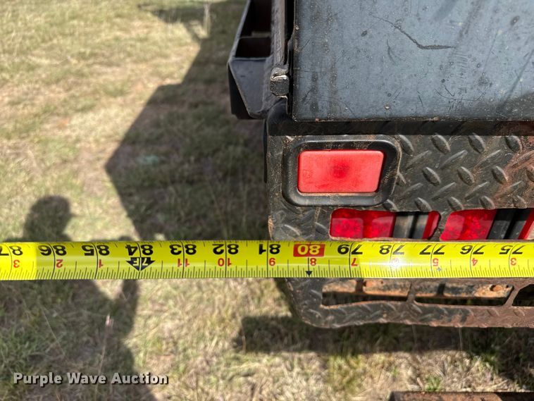 image for item EP0793 2012 Chevrolet Silverado 2500HD Ext. Cab flatbed pickup truck