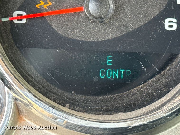 image for item EP0793 2012 Chevrolet Silverado 2500HD Ext. Cab flatbed pickup truck