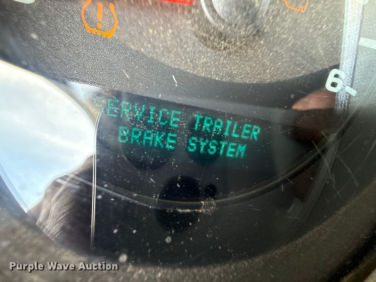 image for item EP0793 2012 Chevrolet Silverado 2500HD Ext. Cab flatbed pickup truck