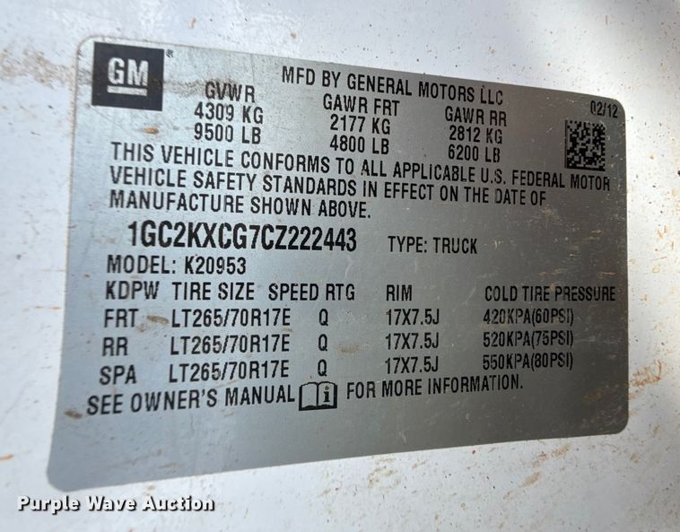 image for item EP0793 2012 Chevrolet Silverado 2500HD Ext. Cab flatbed pickup truck