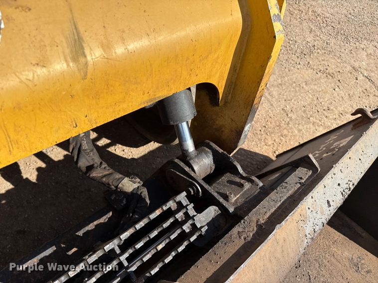 image for item EP0794 2024 Caterpillar 299D3 tracked skid steer loader