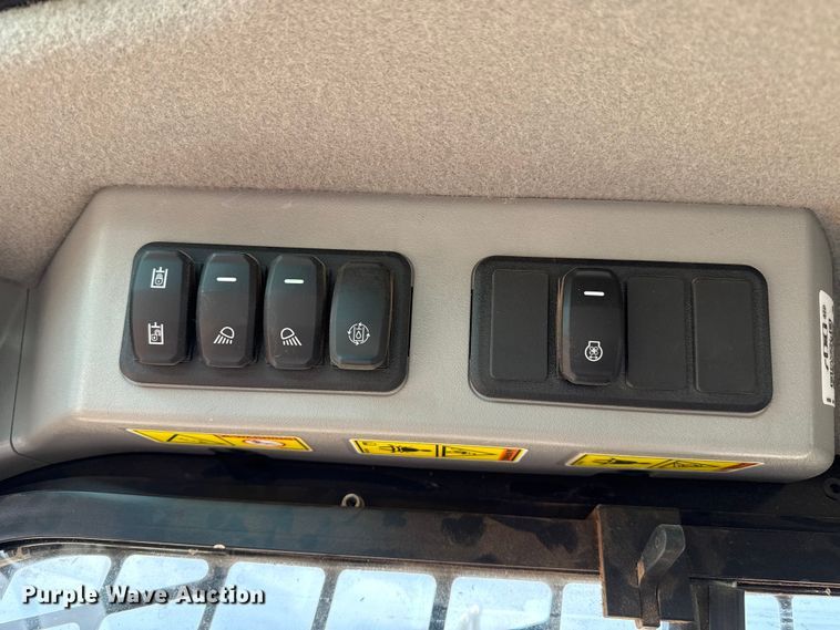 image for item EP0794 2024 Caterpillar 299D3 tracked skid steer loader