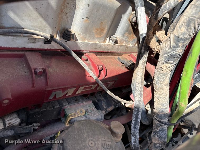 image for item EP0795 2012 Mack CHU613 semi truck