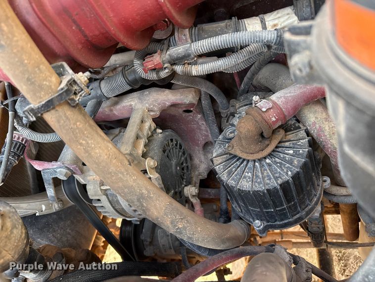 image for item EP0795 2012 Mack CHU613 semi truck