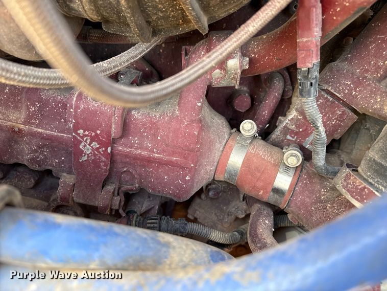 image for item EP0795 2012 Mack CHU613 semi truck