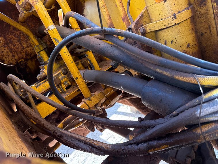 image for item EP0797 1994 John Deere 624G wheel loader