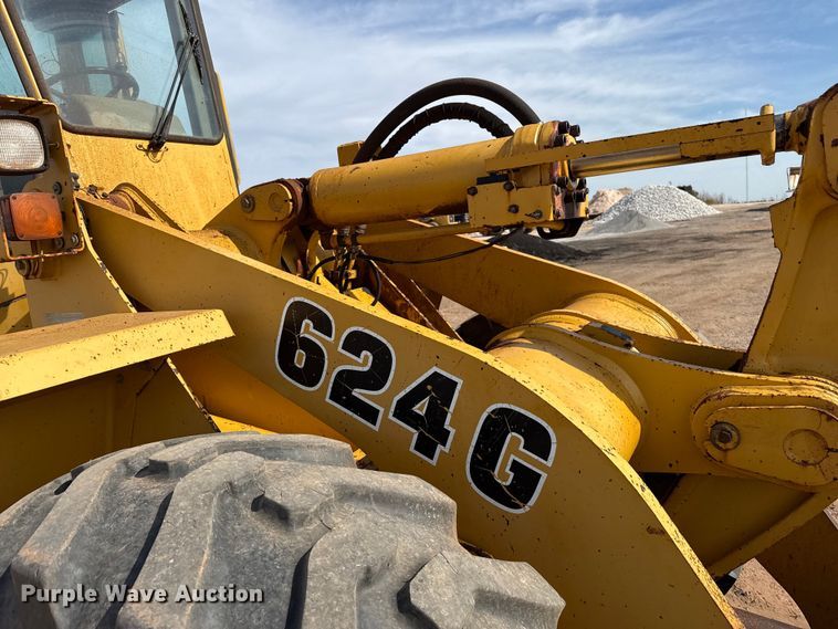 image for item EP0797 1994 John Deere 624G wheel loader
