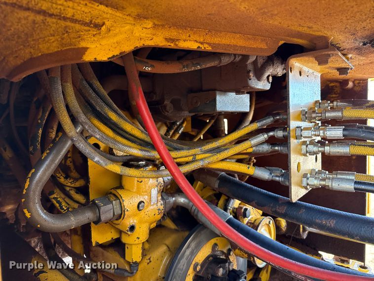 image for item EP0797 1994 John Deere 624G wheel loader