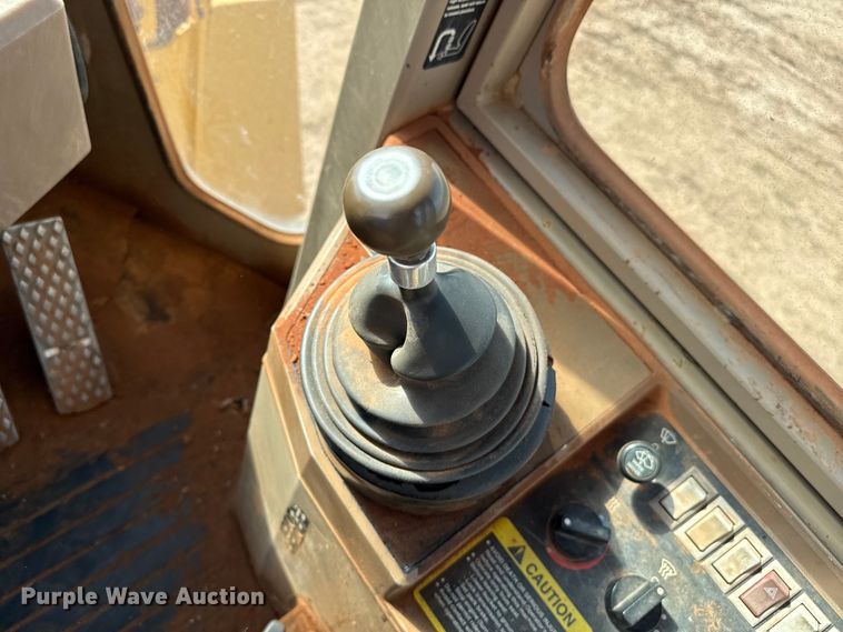 image for item EP0797 1994 John Deere 624G wheel loader