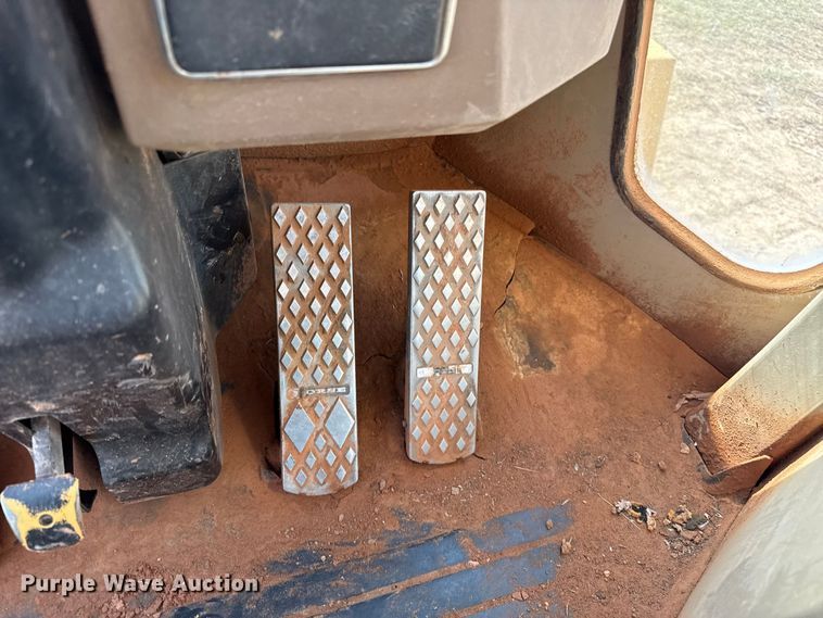 image for item EP0797 1994 John Deere 624G wheel loader