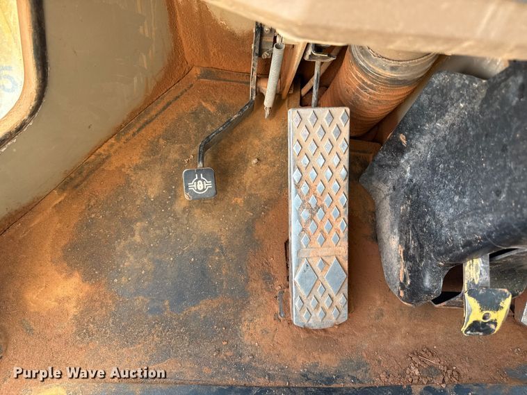 image for item EP0797 1994 John Deere 624G wheel loader